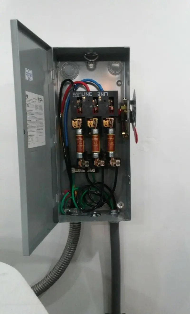 Three-phase disconnect switch installed for Smoke Detector Installation in Mount Pleasant